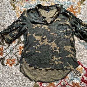 Rock & Republic Lg camo Shirt